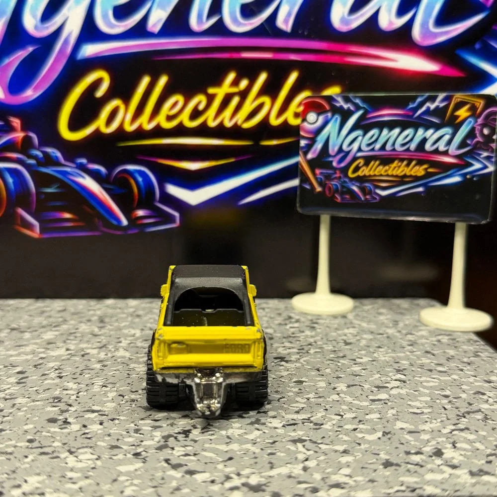 Matchbox 1972 Ford Bronco 4x4 Yellow Diecast Truck 2006 Mattel Thailand